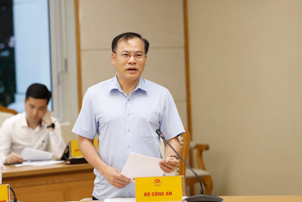 Trung tướng Nguyễn Văn Long, Thứ trưởng Bộ Công an phát biểu tại cuộc họp. Ảnh: Khương Trung. Trung tướng Nguyễn Văn Long, Thứ trưởng Bộ Công an phát biểu tại cuộc họp. Ảnh: Khương Trung.