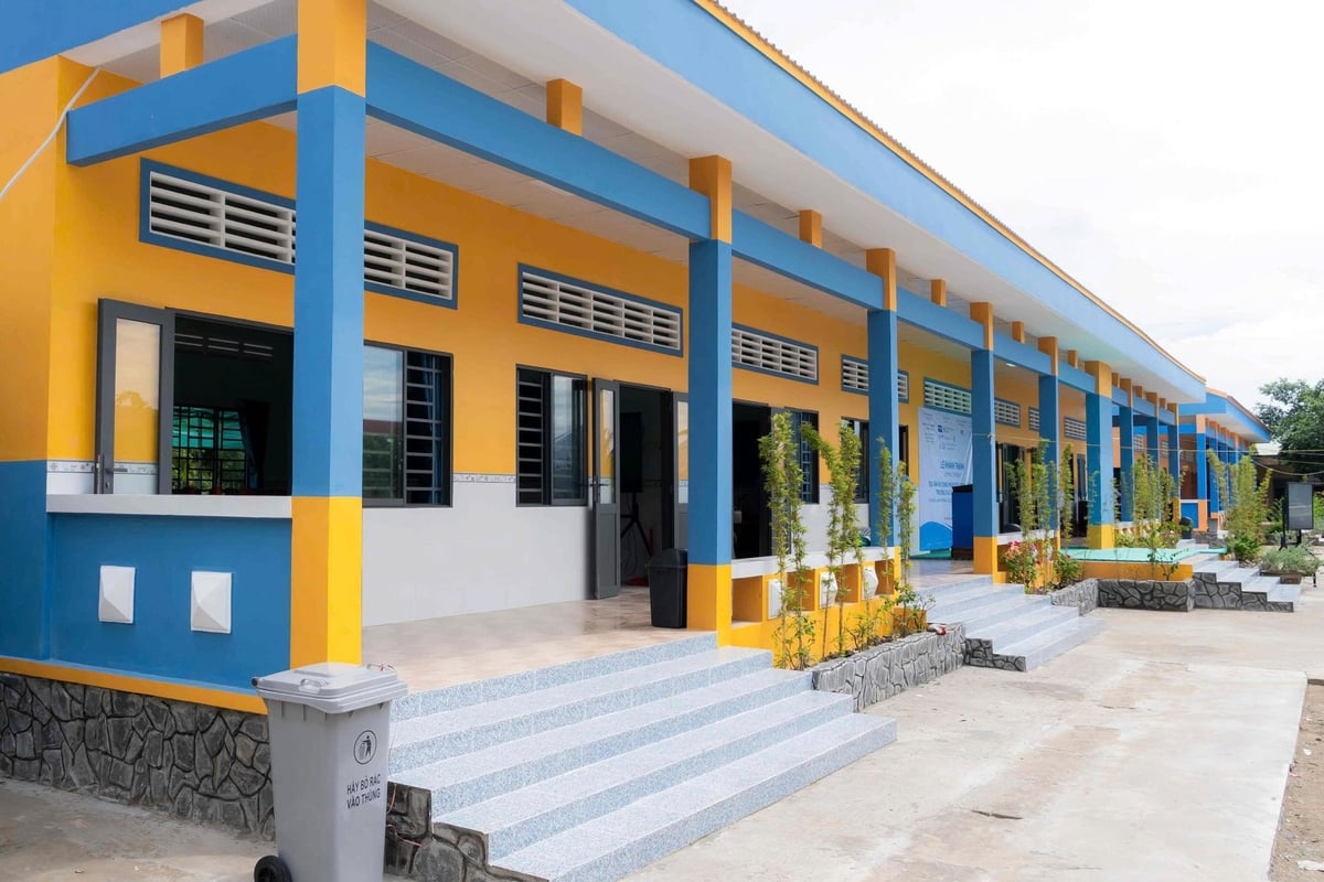 Trường Tiểu học và THPT Phương Ninh mới sau khi cải tạo. Ảnh: Kim Chung. Trường Tiểu học và THPT Phương Ninh mới sau khi cải tạo. Ảnh: Kim Chung.