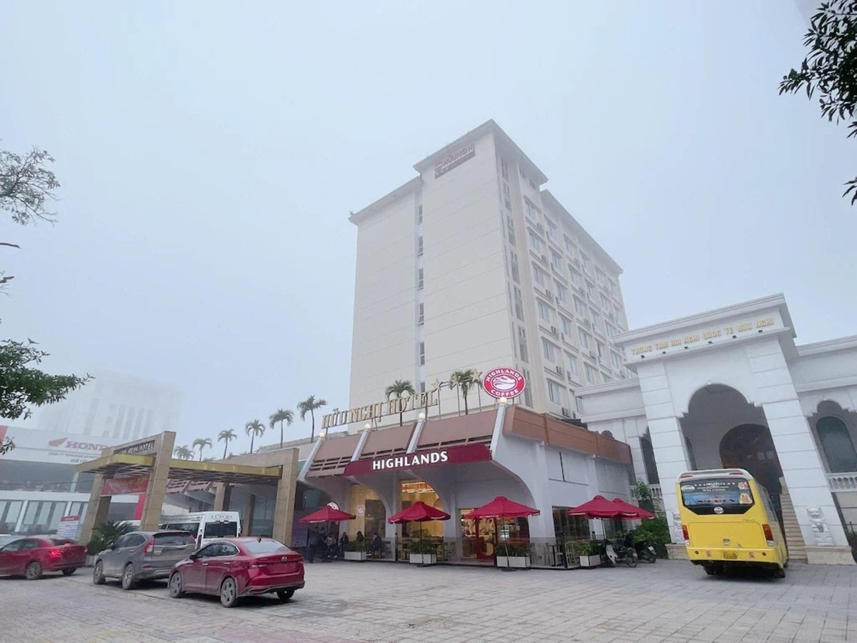Trụ sở Công ty Cổ phần Hữu Nghị Nghệ An tại 74 đường lê Lợi, TP. Vinh. Ảnh: ĐT. Trụ sở Công ty Cổ phần Hữu Nghị Nghệ An tại 74 đường lê Lợi, TP. Vinh. Ảnh: ĐT.