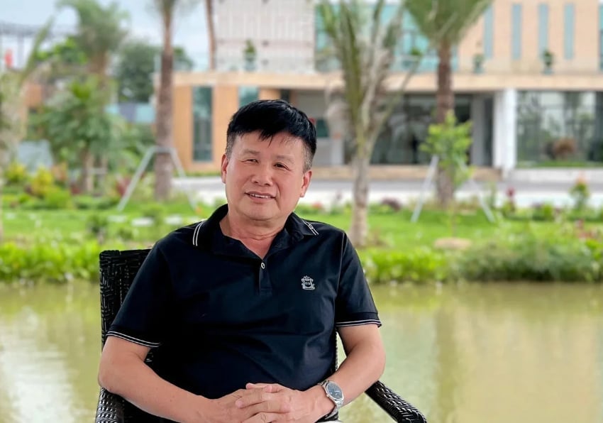 Ông Phạm Hồng Điệp - Chủ tịch Shinec - đơn vị đầu tư KCN sinh thái Nam Cầu Kiền (Hải Phòng) đề xuất một số nội dung để phát triển khu công nghiệp sinh thái gắn với kinh tế tuần hoàn. Ảnh: Hồng Ngọc. Ông Phạm Hồng Điệp - Chủ tịch Shinec - đơn vị đầu tư KCN sinh thái Nam Cầu Kiền (Hải Phòng) đề xuất một số nội dung để phát triển khu công nghiệp sinh thái gắn với kinh tế tuần hoàn. Ảnh: Hồng Ngọc.