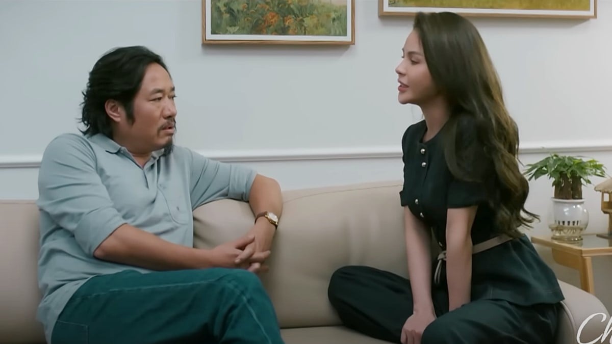 Tuệ Minh bất ngờ đề nghị ông Chính cầu hôn mình. Ảnh CMH Tuệ Minh bất ngờ đề nghị ông Chính cầu hôn mình. Ảnh CMH