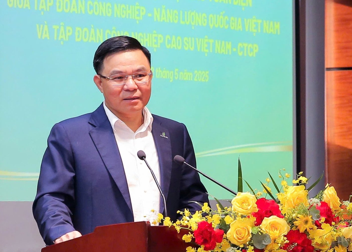 Chủ tịch HĐTV Petrovietnam Lê Mạnh Hùng cho biết: 'Hợp tác giữa Petrovietnam và VRG không chỉ hiện thực hóa đường lối của Đảng, Nhà nước, mà còn là nhu cầu tự thân, khách quan của cả hai Tập đoàn'. Ảnh: PV. Chủ tịch HĐTV Petrovietnam Lê Mạnh Hùng cho biết: 'Hợp tác giữa Petrovietnam và VRG không chỉ hiện thực hóa đường lối của Đảng, Nhà nước, mà còn là nhu cầu tự thân, khách quan của cả hai Tập đoàn'. Ảnh: PV.