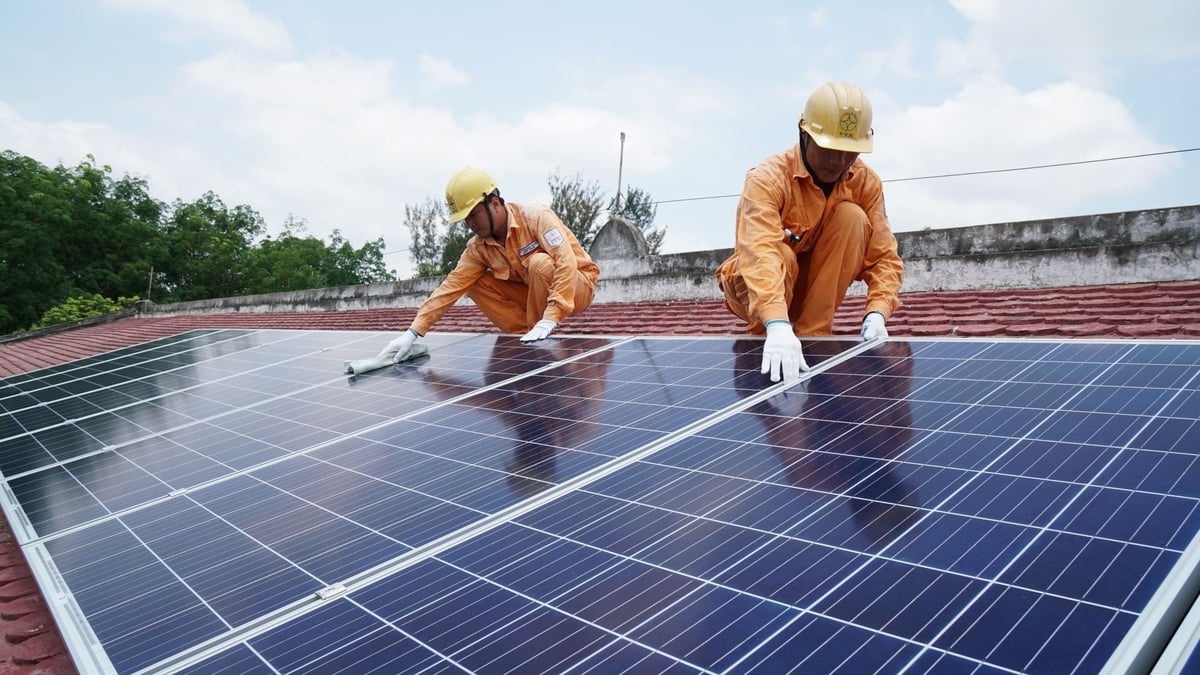 TP.HCM đẩy mạnh chuyển đổi năng lượng xanh. Ảnh: T.N. TP.HCM đẩy mạnh chuyển đổi năng lượng xanh. Ảnh: T.N.
