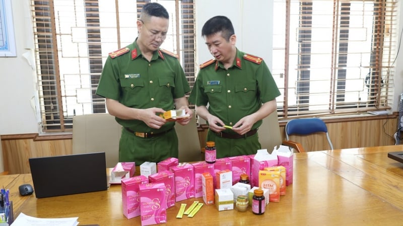 Lục lượng chức năng tỉnh Hải Dương kiểm đếm các sản phẩm có dấu hiệu hàng giả. Ảnh: Công an tỉnh Hải Dương. Lục lượng chức năng tỉnh Hải Dương kiểm đếm các sản phẩm có dấu hiệu hàng giả. Ảnh: Công an tỉnh Hải Dương.