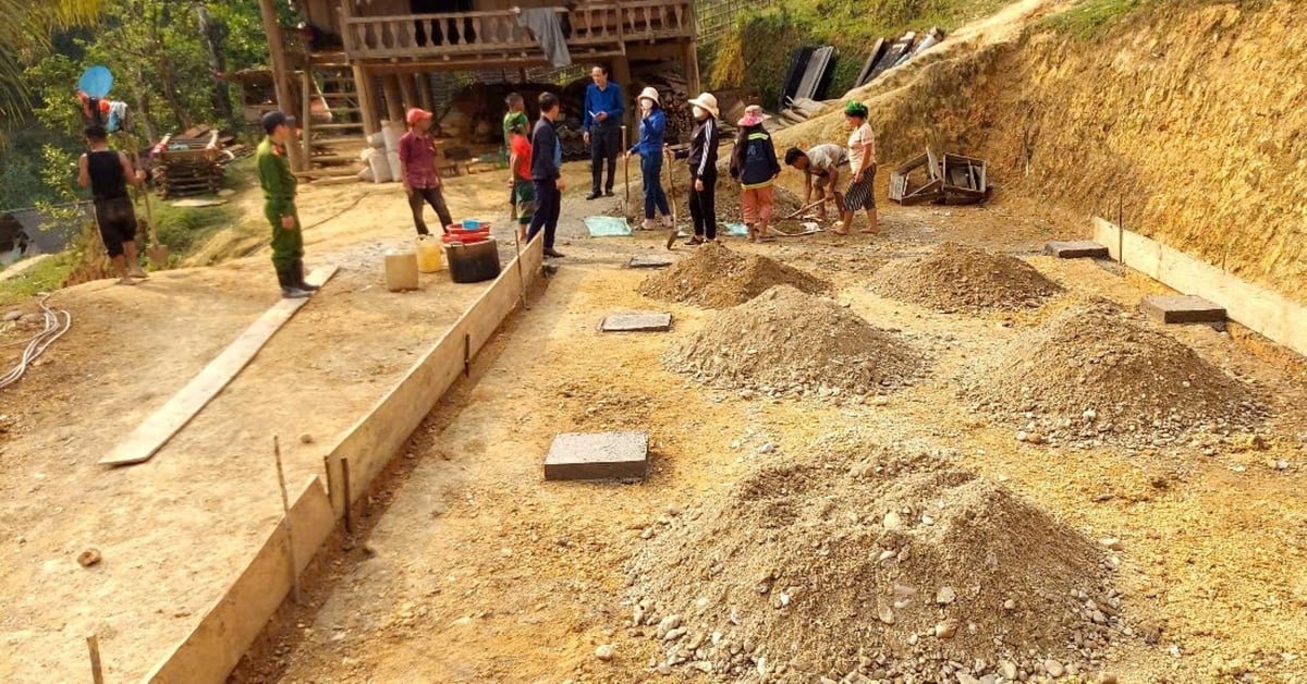 Chương trình xóa nhà tạm, nhà dột nát của tỉnh Nghệ An đang triển khai chậm hơn mức bình quân chung cả nước. Ảnh: Đình Tiệp. Chương trình xóa nhà tạm, nhà dột nát của tỉnh Nghệ An đang triển khai chậm hơn mức bình quân chung cả nước. Ảnh: Đình Tiệp.