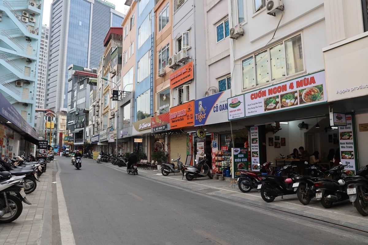 Hà Nội cần triển khai nhiều Khu cải thiện kinh doanh - BID để kiến tạo môi trường đô thị hiện đại, 'sáng, xanh, sạch, đẹp'. Ảnh: Cao Sơn. Hà Nội cần triển khai nhiều Khu cải thiện kinh doanh - BID để kiến tạo môi trường đô thị hiện đại, 'sáng, xanh, sạch, đẹp'. Ảnh: Cao Sơn.