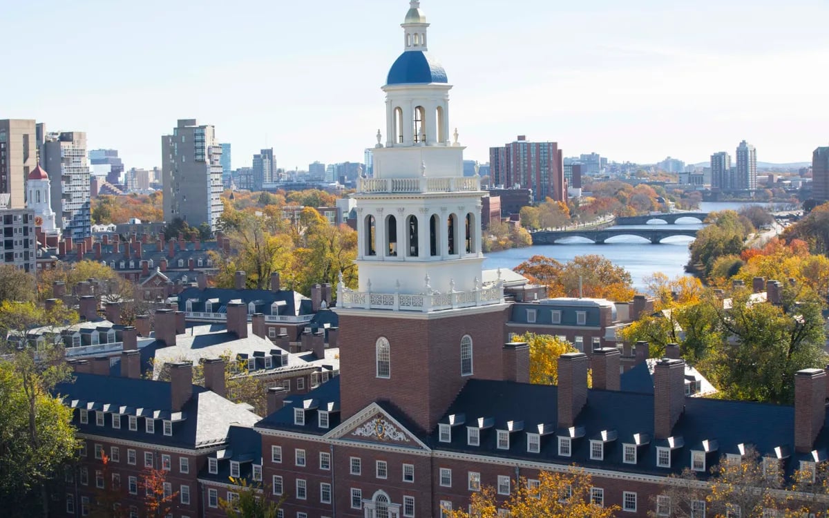 Harvard là một trong những viện đại học danh tiếng nhất thế giới. Ảnh: Harvard. Harvard là một trong những viện đại học danh tiếng nhất thế giới. Ảnh: Harvard.