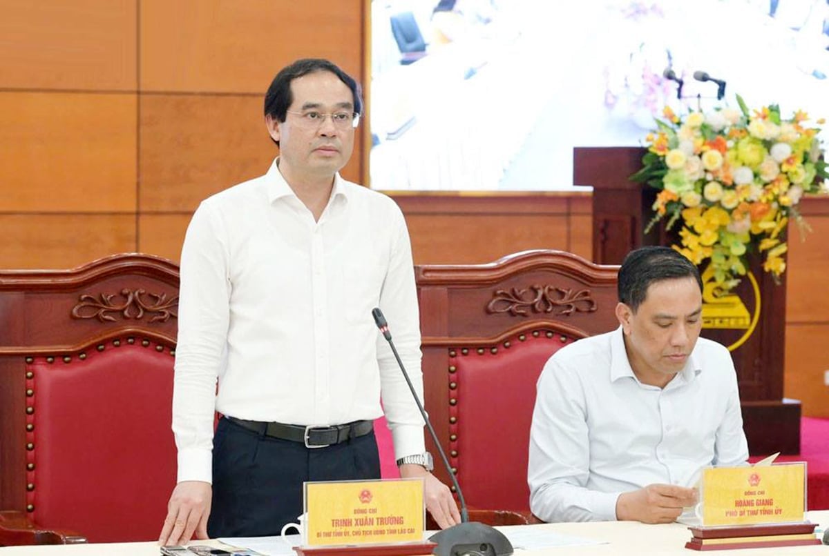 Bí thư Tỉnh ủy, Chủ tịch UBND tỉnh Lào Cai Trịnh Xuân Trường phát biểu khai mạc hội nghị. Ảnh: Thanh Huyền. Bí thư Tỉnh ủy, Chủ tịch UBND tỉnh Lào Cai Trịnh Xuân Trường phát biểu khai mạc hội nghị. Ảnh: Thanh Huyền.