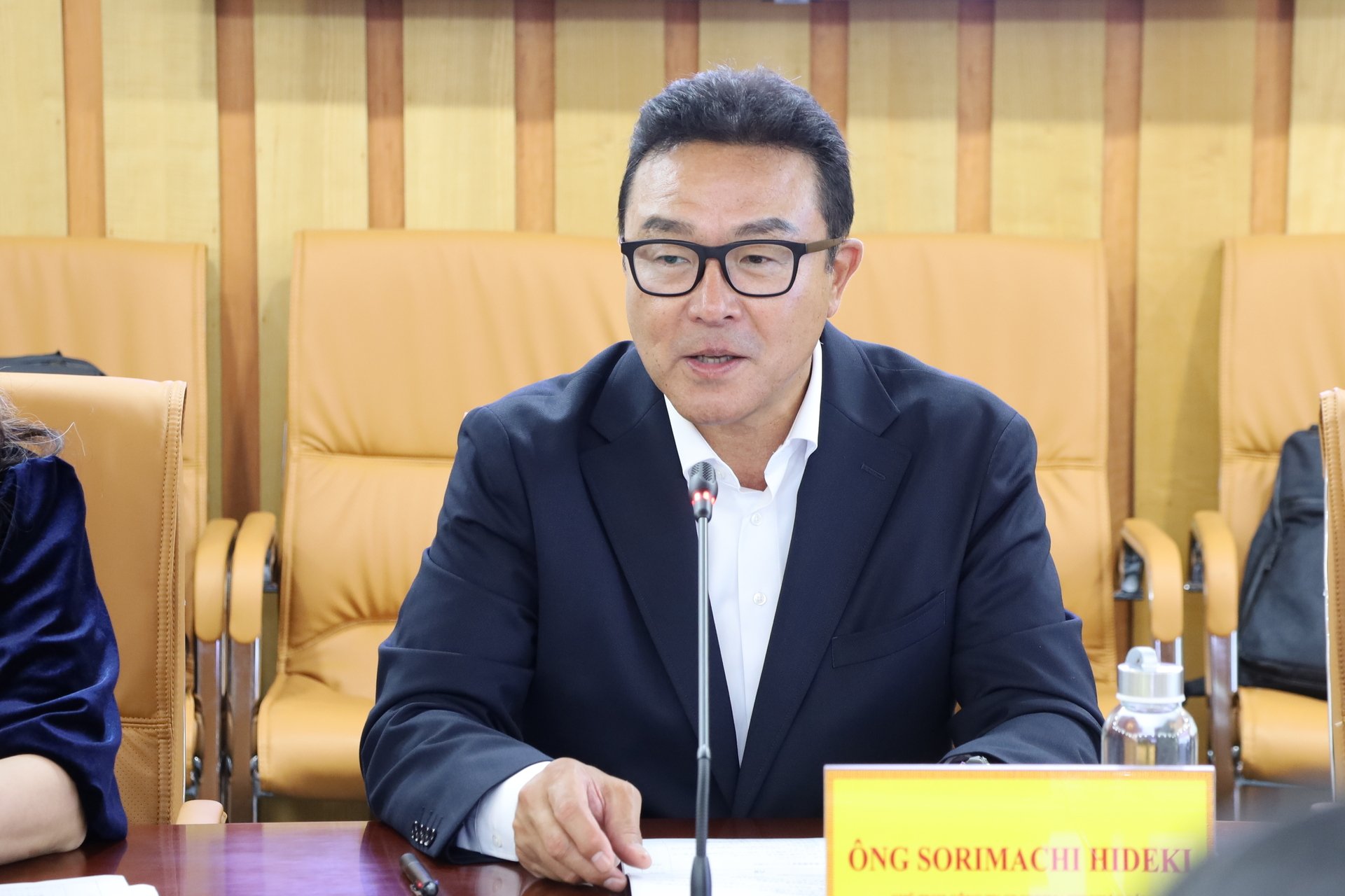Theo Chủ tịch Công ty CP Sorimachi Nhật Bản Sorimachi Hideki, công ty đang nghiên cứu và thử nghiệm các mô hình ứng dụng công nghệ số tiên tiến từ Nhật Bản. Ảnh: Phương Linh. Theo Chủ tịch Công ty CP Sorimachi Nhật Bản Sorimachi Hideki, công ty đang nghiên cứu và thử nghiệm các mô hình ứng dụng công nghệ số tiên tiến từ Nhật Bản. Ảnh: Phương Linh.