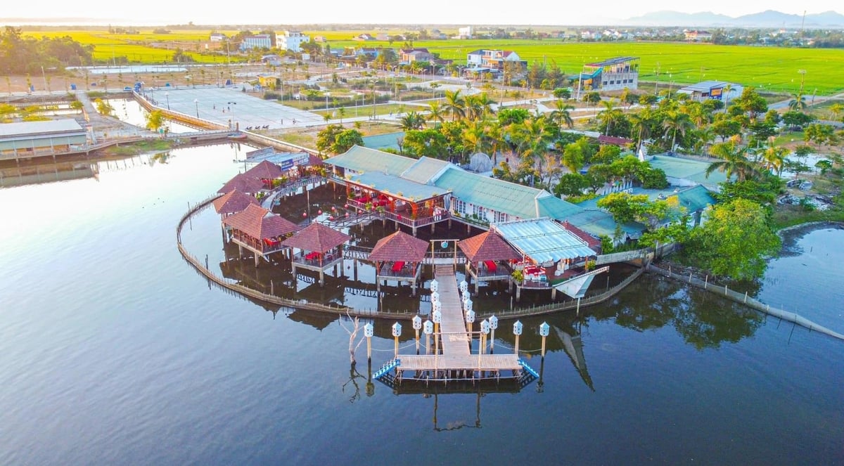 Ngư Mỹ Thạnh - Cồn Tộc nằm ven vùng đầm phá Tam Giang - Cầu Hai, là một trong những điểm đến du lịch cộng đồng đặc trưng nhất của xứ Huế. Ảnh: Văn Dinh. Ngư Mỹ Thạnh - Cồn Tộc nằm ven vùng đầm phá Tam Giang - Cầu Hai, là một trong những điểm đến du lịch cộng đồng đặc trưng nhất của xứ Huế. Ảnh: Văn Dinh.