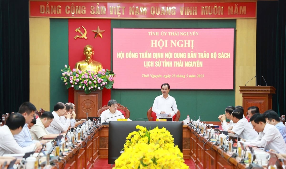 Hội nghị Hội đồng thẩm định nội dung bản thảo bộ sách Lịch sử tỉnh Thái Nguyên. Ảnh: TNGOP. Hội nghị Hội đồng thẩm định nội dung bản thảo bộ sách Lịch sử tỉnh Thái Nguyên. Ảnh: TNGOP.