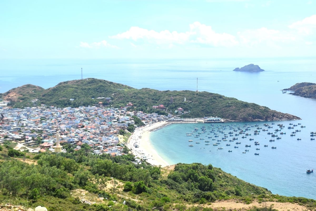 Xã Nhơn Lý (thành phố Quy Nhơn, Bình Định), điểm đến của khách du lịch trong nước và quốc tế. Ảnh: V.Đ.T. Xã Nhơn Lý (thành phố Quy Nhơn, Bình Định), điểm đến của khách du lịch trong nước và quốc tế. Ảnh: V.Đ.T.