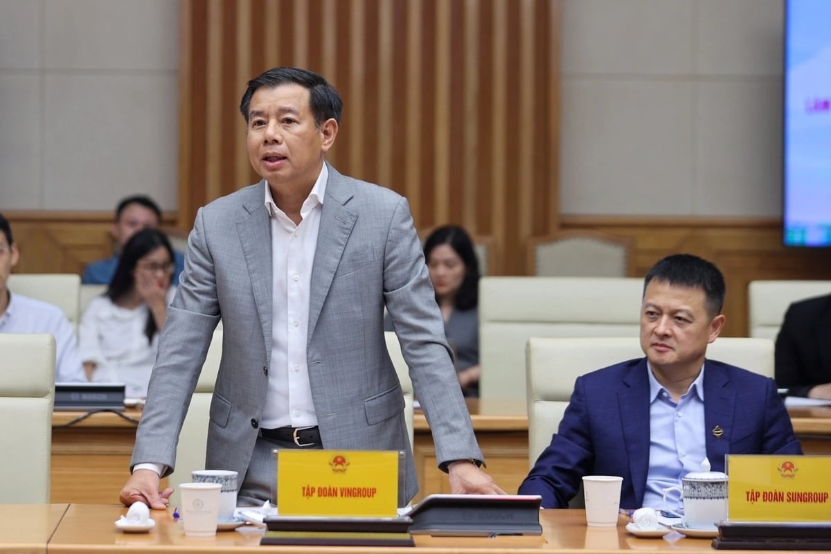 Đại diện doanh nghiệp phát biểu tại cuộc họp. Ảnh: Nhật Bắc. Đại diện doanh nghiệp phát biểu tại cuộc họp. Ảnh: Nhật Bắc.