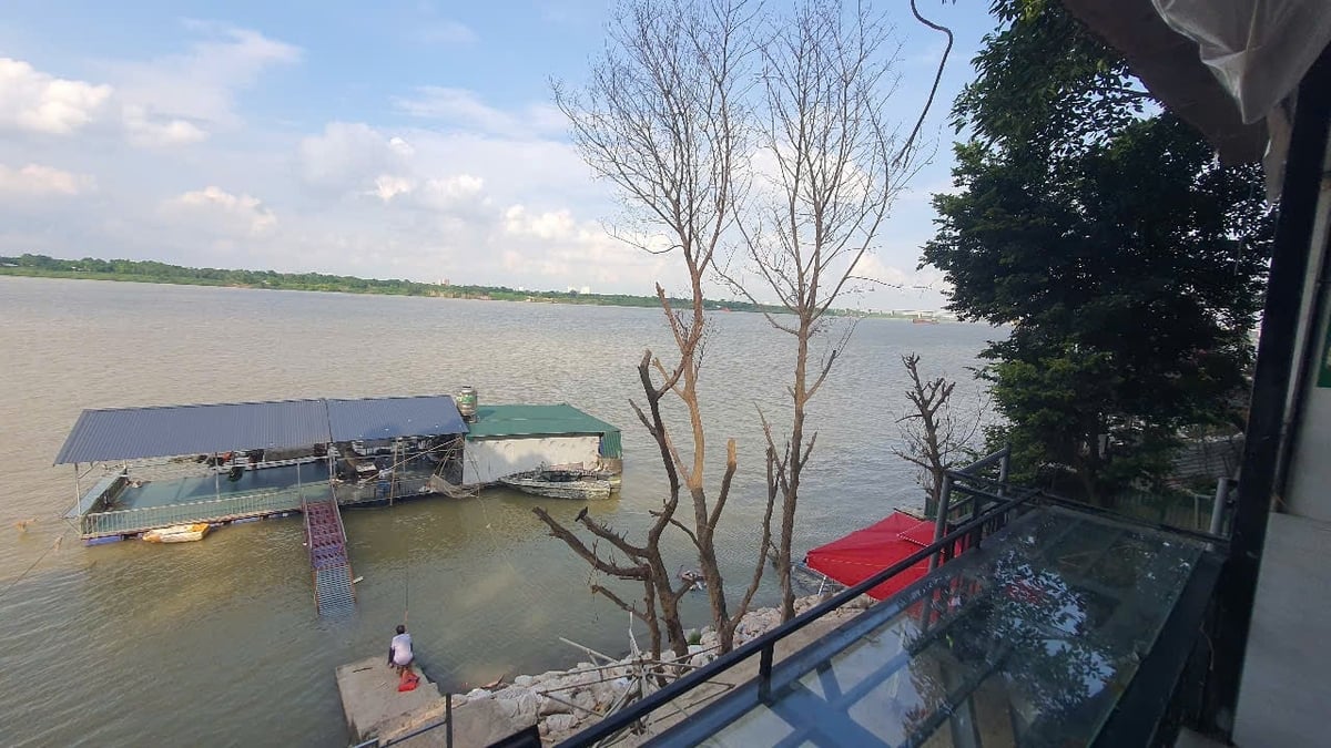 Cầu Trần Hưng Đạo sẽ được xây dựng tuyến đường từ nút giao Cổ Linh đến điểm cuối dự án tại phố Vũ Đức Thận (quận Long Biên). Ảnh: Xuân Vũ. Cầu Trần Hưng Đạo sẽ được xây dựng tuyến đường từ nút giao Cổ Linh đến điểm cuối dự án tại phố Vũ Đức Thận (quận Long Biên). Ảnh: Xuân Vũ.