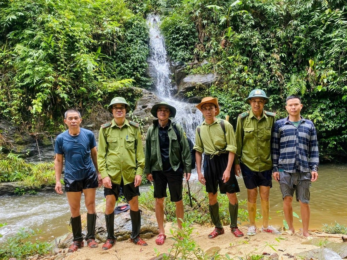 Các tổ tuần tra rừng cộng đồng và cán bộ Trạm quản lý bảo vệ rừng Diên Lãm thường xuyên phối hợp tuần tra rừng. Ảnh: Đình Hoàng.