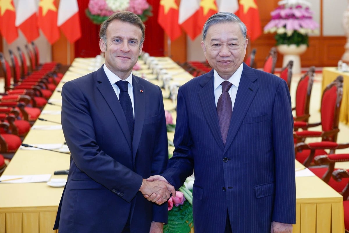 Tổng Bí thư Tô Lâm tiếp Tổng thống Pháp Emmanuel Macron. Ảnh: Tùng Đinh. Tổng Bí thư Tô Lâm tiếp Tổng thống Pháp Emmanuel Macron. Ảnh: Tùng Đinh.
