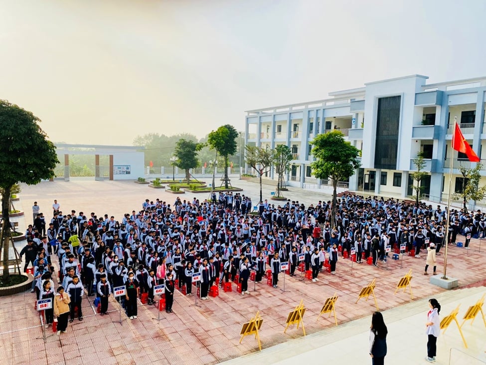 Học sinh được học trong ngôi trường khang trang, hiện đại. Ảnh: Trường THCS Ngọc Mỹ. Học sinh được học trong ngôi trường khang trang, hiện đại. Ảnh: Trường THCS Ngọc Mỹ.