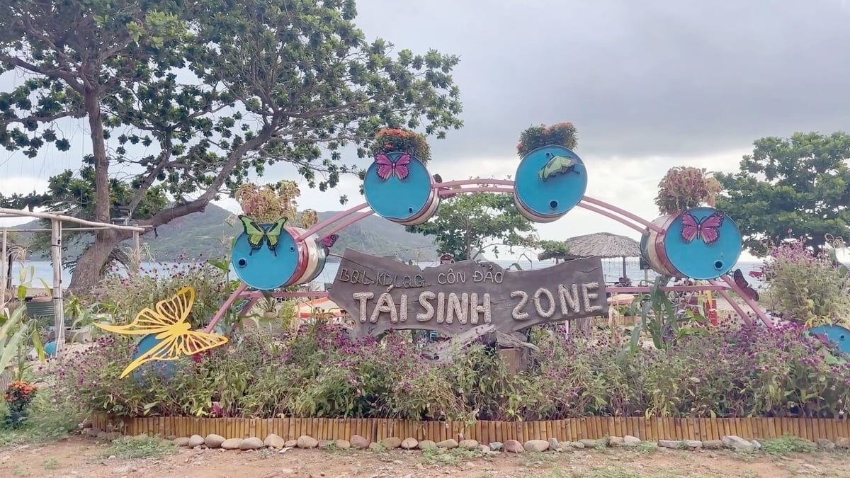 Tourist sites and tourism activities in Con Dao are closely aligned with a shared goal of recycling and reducing plastic waste. Photo: Le Binh.