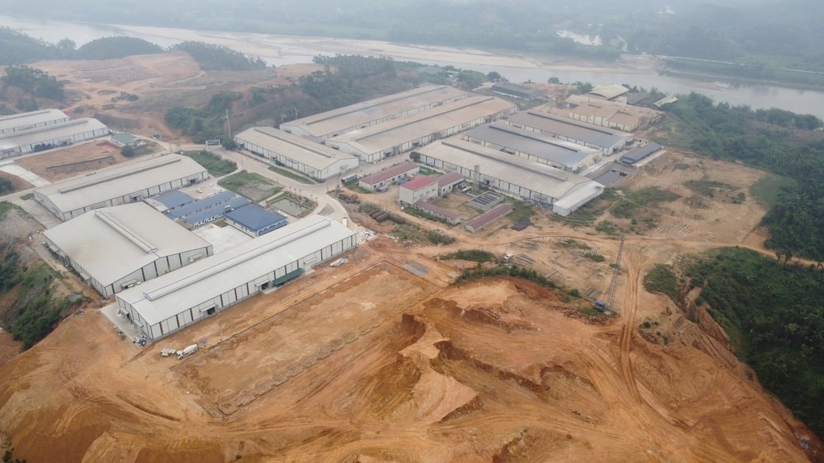 Tỉnh Yên Bái chú trọng cải cách thủ tục hành chính để thu hút nguồn vốn đầu tư. Ảnh: Thanh Tiến. Tỉnh Yên Bái chú trọng cải cách thủ tục hành chính để thu hút nguồn vốn đầu tư. Ảnh: Thanh Tiến.