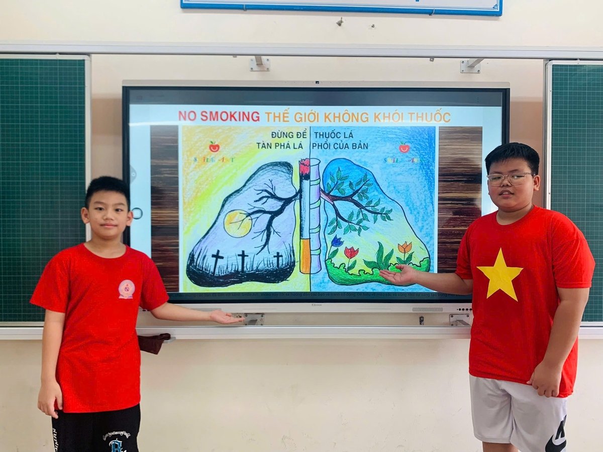Buổi truyền thông tại lớp 5C, Trường Tiểu học Ngô Quyền về tác hại của thuốc lá. Ảnh: Phú Quang. Buổi truyền thông tại lớp 5C, Trường Tiểu học Ngô Quyền về tác hại của thuốc lá. Ảnh: Phú Quang.