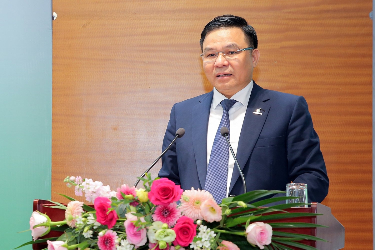 Chủ tịch HĐTV Petrovietnam Lê Mạnh Hùng khẳng định, việc hợp tác toàn diện giữa Petrovietnam và Tập đoàn Hòa Phát sẽ tạo ra một bước tiến chiến lược trong sự phát triển của hai tập đoàn. Ảnh: Petrovietnam. Chủ tịch HĐTV Petrovietnam Lê Mạnh Hùng khẳng định, việc hợp tác toàn diện giữa Petrovietnam và Tập đoàn Hòa Phát sẽ tạo ra một bước tiến chiến lược trong sự phát triển của hai tập đoàn. Ảnh: Petrovietnam.