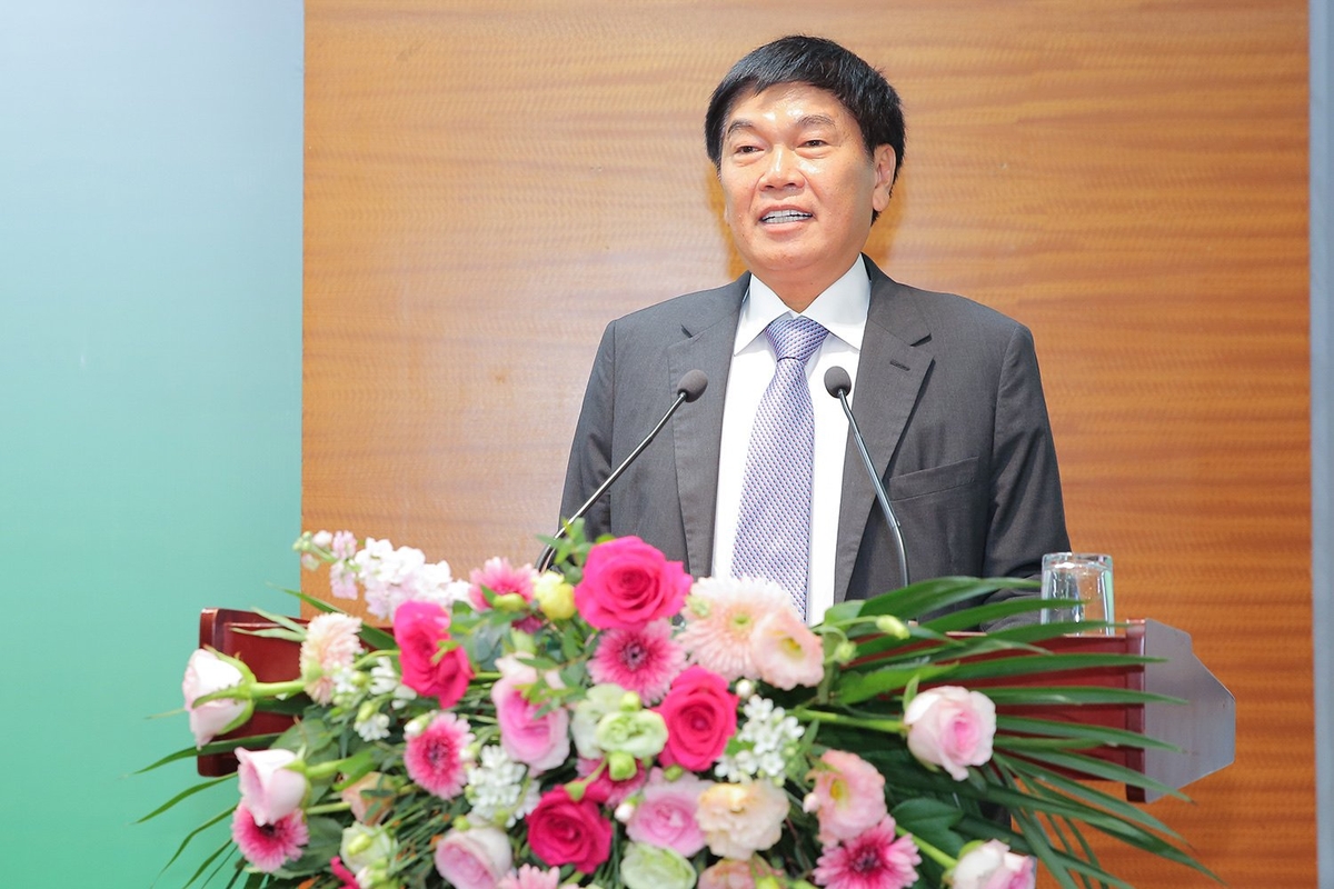 Chủ tịch HĐQT Hòa Phát Trần Đình Long tin tưởng hợp tác giữa Petrovietnam và Hòa Phát sẽ được triển khai thực chất, hiệu quả và bền vững. Ảnh: Petrovietnam. Chủ tịch HĐQT Hòa Phát Trần Đình Long tin tưởng hợp tác giữa Petrovietnam và Hòa Phát sẽ được triển khai thực chất, hiệu quả và bền vững. Ảnh: Petrovietnam.