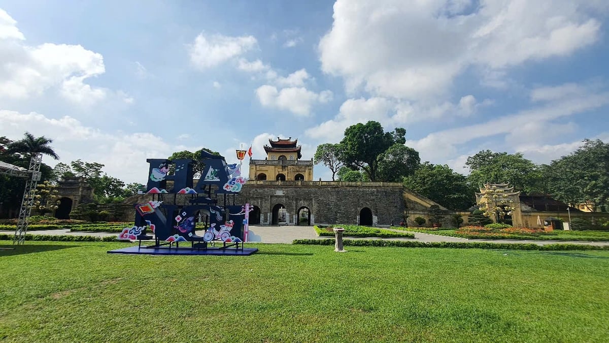 Lễ hội Du lịch Hà Nội 2025 với chủ đề 'Trải nghiệm Hà Nội 2025' sẽ diễn ra tại Hoàng Thành Thăng Long. Ảnh: Xuân Vũ. Lễ hội Du lịch Hà Nội 2025 với chủ đề 'Trải nghiệm Hà Nội 2025' sẽ diễn ra tại Hoàng Thành Thăng Long. Ảnh: Xuân Vũ.