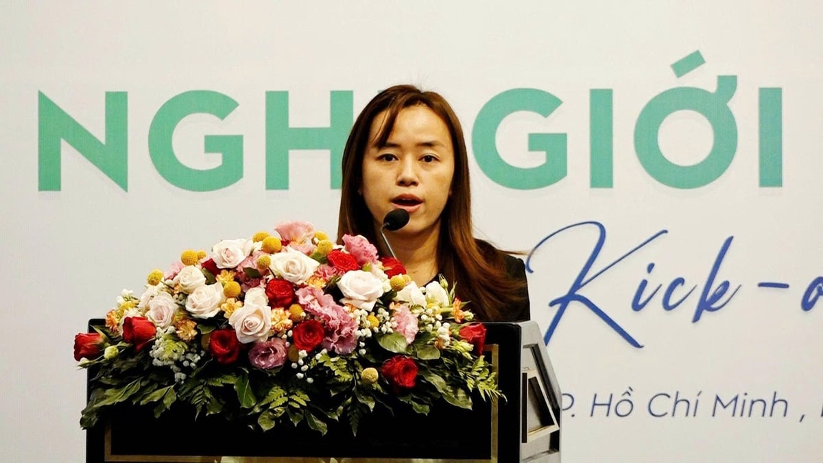 Bà Trần Nguyên Thu Thủy, Giám đốc các dự án VEAS phát biểu khai mạc hội nghi giới thiệu tổng quan về các triển lãm chuyên ngành nông nghiệp và chăn nuôi sẽ được tổ chức trong năm 2025. Ảnh: Minh Sáng. Bà Trần Nguyên Thu Thủy, Giám đốc các dự án VEAS phát biểu khai mạc hội nghi giới thiệu tổng quan về các triển lãm chuyên ngành nông nghiệp và chăn nuôi sẽ được tổ chức trong năm 2025. Ảnh: Minh Sáng.