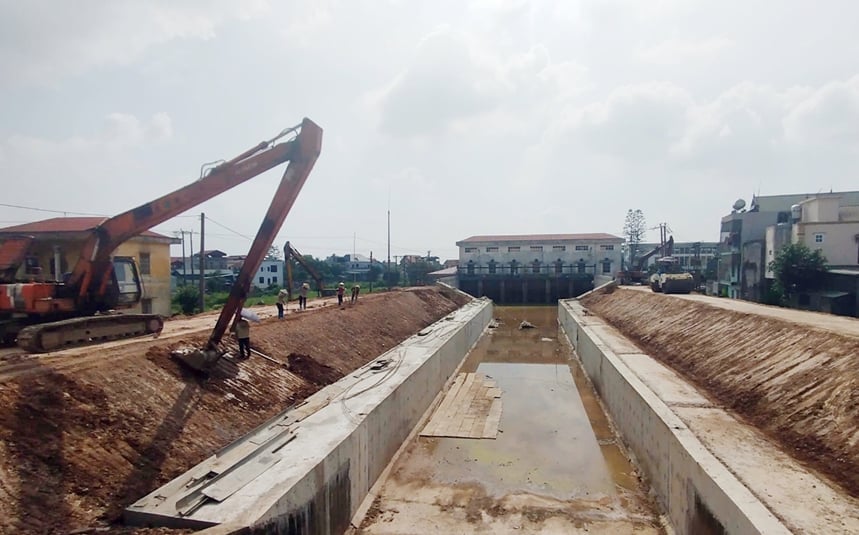 Trạm bơm Văn Thai A và cống tiêu tự chảy Văn Thai là hai công trình thủy lợi trọng điểm. Ảnh: Cổng thông tin điện tử Bắc Ninh. Trạm bơm Văn Thai A và cống tiêu tự chảy Văn Thai là hai công trình thủy lợi trọng điểm. Ảnh: Cổng thông tin điện tử Bắc Ninh.