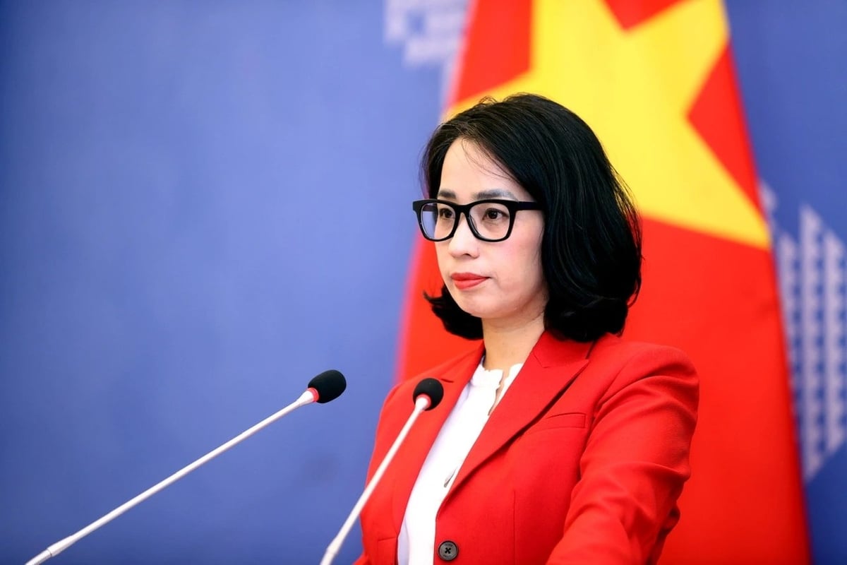 Người phát ngôn Phạm Thu Hằng cho biết, Bộ Ngoại giao cũng như các cơ quan đại diện của Việt Nam tại Hoa Kỳ đang làm việc với phía Hoa Kỳ để tìm hiểu về thông tin Chính phủ Hoa Kỳ tạm ngừng cấp thị thực mới với sinh viên nước ngoài. Ảnh: Bộ Ngoại giao. Người phát ngôn Phạm Thu Hằng cho biết, Bộ Ngoại giao cũng như các cơ quan đại diện của Việt Nam tại Hoa Kỳ đang làm việc với phía Hoa Kỳ để tìm hiểu về thông tin Chính phủ Hoa Kỳ tạm ngừng cấp thị thực mới với sinh viên nước ngoài. Ảnh: Bộ Ngoại giao.
