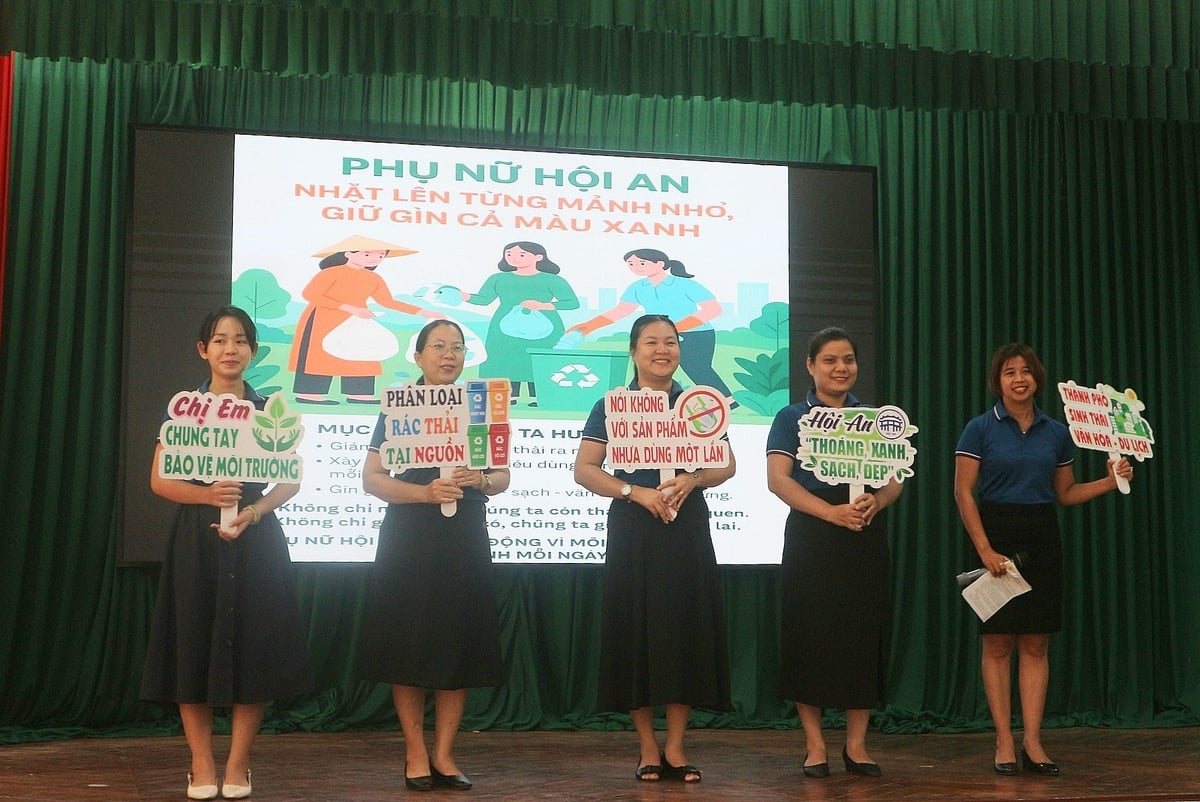 Các hội viên của Hội Liên hiệp Phụ nữ Thành phố Hội An tham gia dự thi. Ảnh: IUCN Việt Nam. Các hội viên của Hội Liên hiệp Phụ nữ Thành phố Hội An tham gia dự thi. Ảnh: IUCN Việt Nam.
