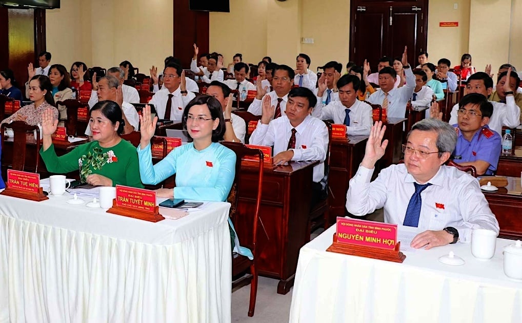 Tại kỳ họp, 100% đại biểu đã biểu quyết thông qua các nội dung giảm đất ở đô thị, công trình giao thông, thủy lợi và tăng hơn 5.200ha đất khu công nghiệp. Ảnh: HT. Tại kỳ họp, 100% đại biểu đã biểu quyết thông qua các nội dung giảm đất ở đô thị, công trình giao thông, thủy lợi và tăng hơn 5.200ha đất khu công nghiệp. Ảnh: HT.