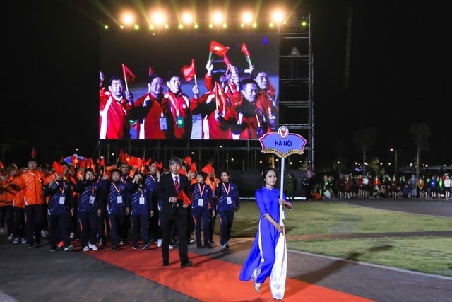 Đoàn Hà Nội tại khai mạc Đại hội Thể thao toàn quốc năm 2022. Ảnh: Bùi Lượng. Đoàn Hà Nội tại khai mạc Đại hội Thể thao toàn quốc năm 2022. Ảnh: Bùi Lượng.