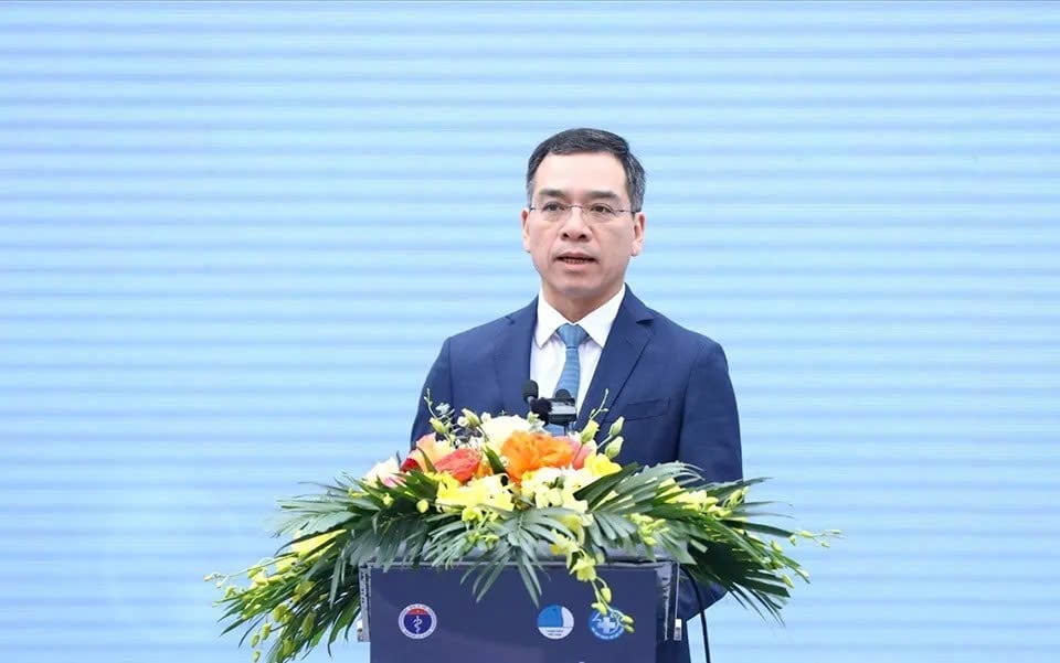 TS. BS. Hà Anh Đức - Phó Chủ tịch Hội đồng Y khoa Quốc gia, Cục trưởng Cục Quản lý Khám, chữa bệnh, Giám đốc Quỹ Phòng, chống tác hại của thuốc lá (Bộ Y tế). Ảnh: Qũy PCTHTL. TS. BS. Hà Anh Đức - Phó Chủ tịch Hội đồng Y khoa Quốc gia, Cục trưởng Cục Quản lý Khám, chữa bệnh, Giám đốc Quỹ Phòng, chống tác hại của thuốc lá (Bộ Y tế). Ảnh: Qũy PCTHTL.