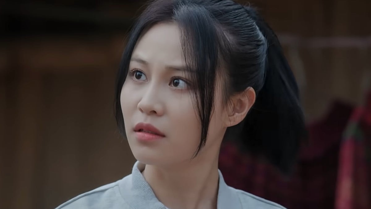 Linh Đan và Hậu có vẻ không tôn trọng người đàn ông vừa ra tù. Ảnh CMH Linh Đan và Hậu có vẻ không tôn trọng người đàn ông vừa ra tù. Ảnh CMH