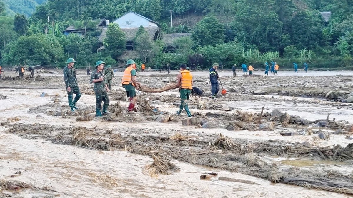 Lào Cai là tỉnh thường xuyên phải hứng chịu nhiều đợt thiên tai nguy hiểm, do đó chủ động ứng phó là biện hữu hiệu để giảm thiệt hại do thiên tai gây ra. Ảnh: Bích Hợp. Lào Cai là tỉnh thường xuyên phải hứng chịu nhiều đợt thiên tai nguy hiểm, do đó chủ động ứng phó là biện hữu hiệu để giảm thiệt hại do thiên tai gây ra. Ảnh: Bích Hợp.