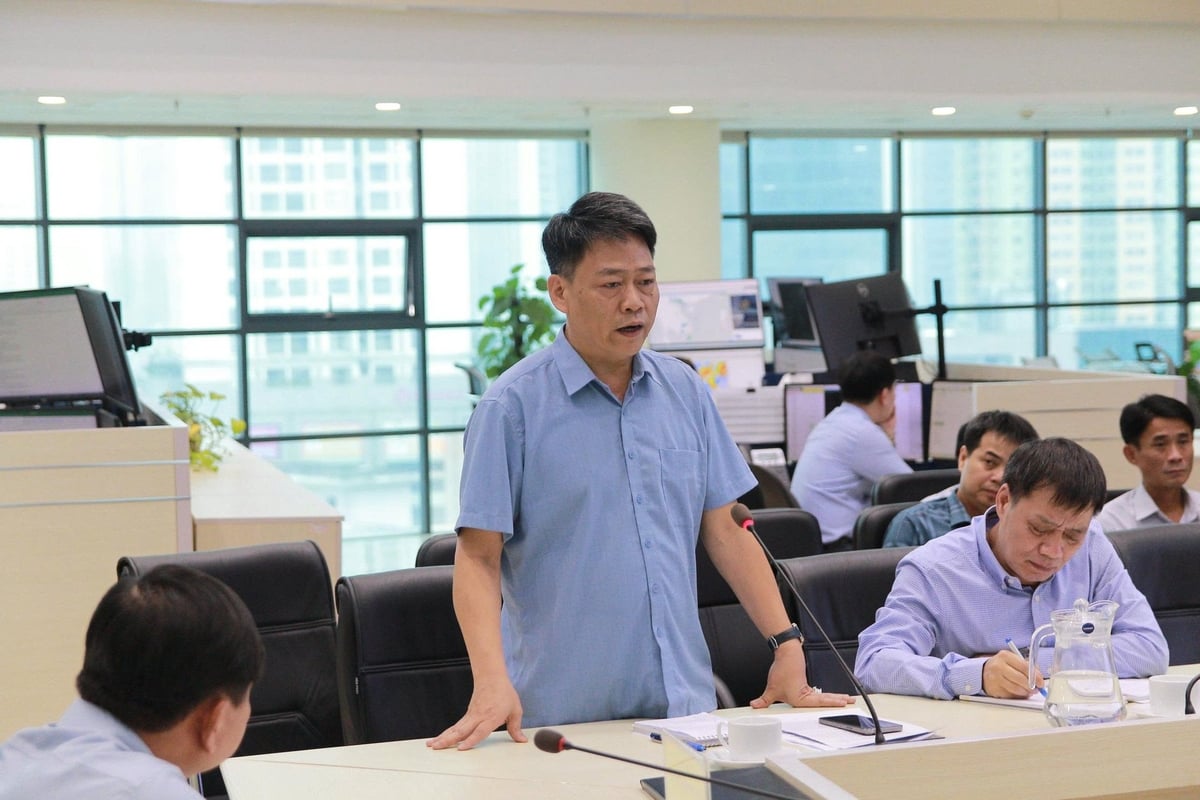 Ông Nguyễn Thượng Hiền, Cục trưởng Cục Khí tượng thủy văn phát biểu tại cuộc họp. Ảnh: Quỳnh Hương. Ông Nguyễn Thượng Hiền, Cục trưởng Cục Khí tượng thủy văn phát biểu tại cuộc họp. Ảnh: Quỳnh Hương.