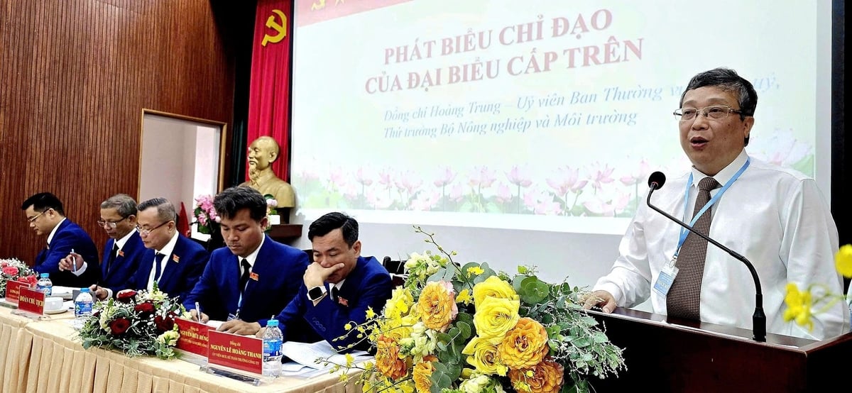 Thứ trưởng Bộ Nông nghiệp và Môi trường Hoàng Trung phát biểu chỉ đạo Đại hội. Ảnh: Minh Sáng. Thứ trưởng Bộ Nông nghiệp và Môi trường Hoàng Trung phát biểu chỉ đạo Đại hội. Ảnh: Minh Sáng.