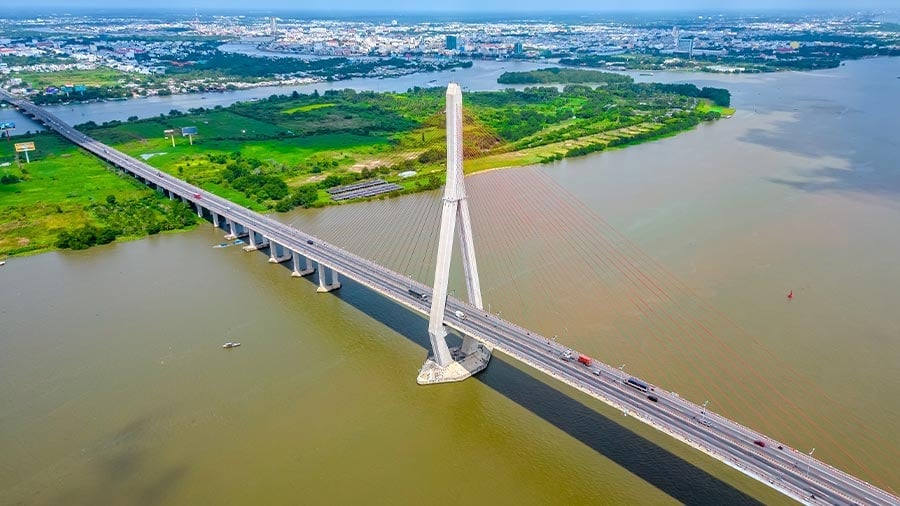 Can Tho will open up a new pathway for maritime development after integration with Hau Giang and Soc Trang. Photo: TL.
