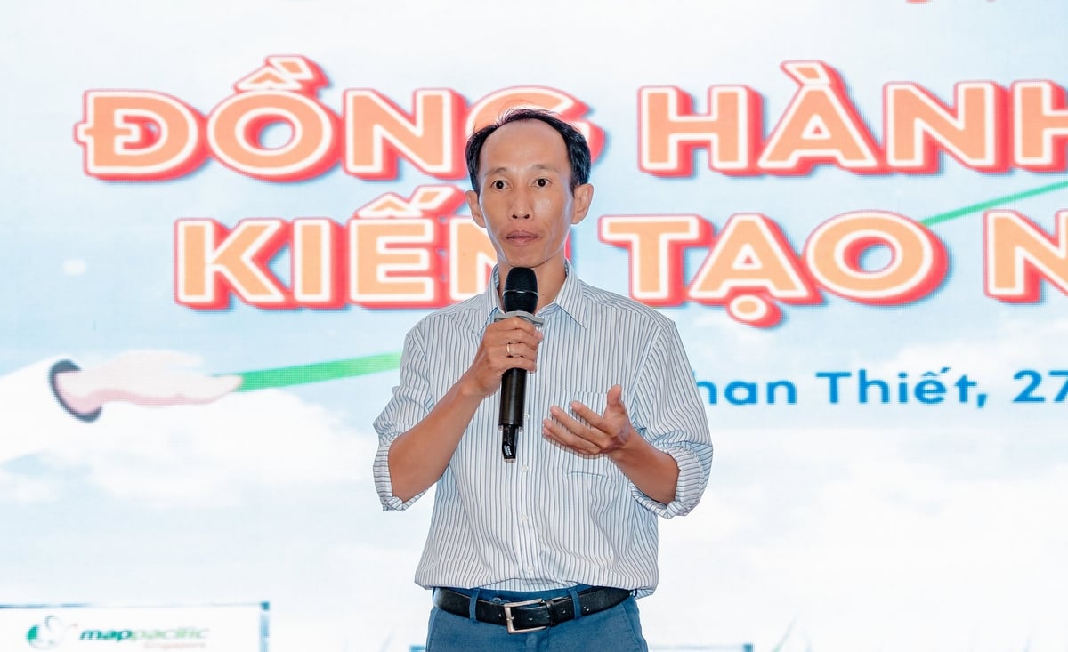 Nông dân sử dụng kiến thức để đưa ra quyết định từ lựa chọn giống, phân bón, thuốc BVTV đến định hướng thị trường tiêu thụ sản phẩm. Ảnh: Lê Hoàng Vũ. Nông dân sử dụng kiến thức để đưa ra quyết định từ lựa chọn giống, phân bón, thuốc BVTV đến định hướng thị trường tiêu thụ sản phẩm. Ảnh: Lê Hoàng Vũ.