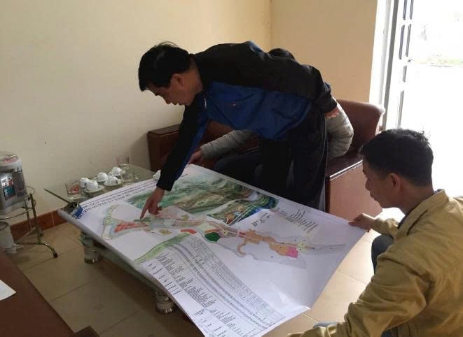 Xây dựng cơ sở dữ liệu đất đai tạo điều kiện thuận lợi cho công tác quản lý đất đai và cấp GCNQSD đất. Ảnh: Trần Hương. Xây dựng cơ sở dữ liệu đất đai tạo điều kiện thuận lợi cho công tác quản lý đất đai và cấp GCNQSD đất. Ảnh: Trần Hương.