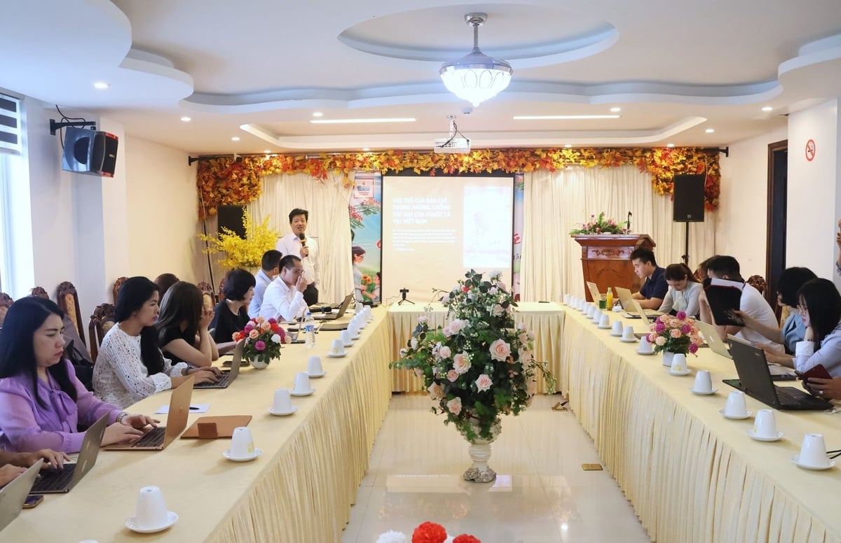 Buổi tập huấn cho các phóng viên, nhà báo nhằm hưởng ứng Ngày Thế giới không thuốc lá 31/5 và Tuần lễ Quốc gia không thuốc lá (25-31/5/2025). Ảnh: Trung Nguyên. Buổi tập huấn cho các phóng viên, nhà báo nhằm hưởng ứng Ngày Thế giới không thuốc lá 31/5 và Tuần lễ Quốc gia không thuốc lá (25-31/5/2025). Ảnh: Trung Nguyên.