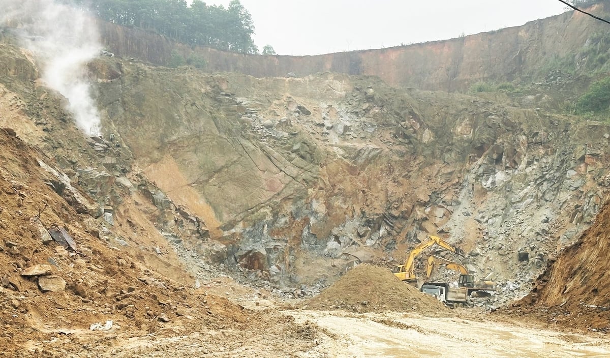 Hà Tĩnh thu hồi đất đối với 28 mỏ khoáng sản đã hết hạn khai thác. Ảnh: Thanh Nga. Hà Tĩnh thu hồi đất đối với 28 mỏ khoáng sản đã hết hạn khai thác. Ảnh: Thanh Nga.