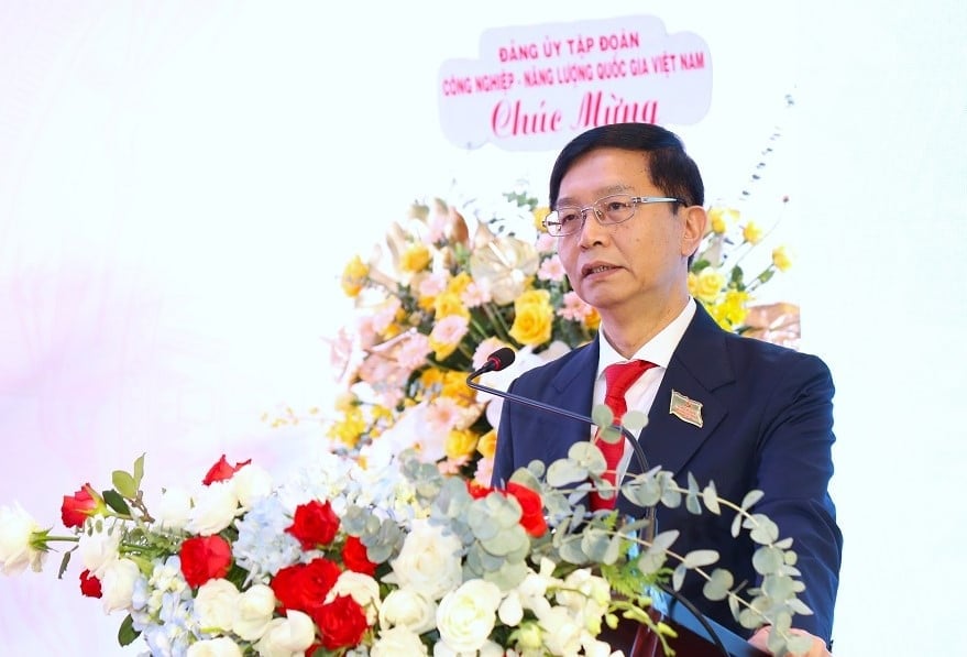 Đồng chí Trần Quang Dũng - Phó Bí thư thường trực Đảng ủy Petrovietnam phát biểu tại Đại hội. Ảnh: PV Drilling. Đồng chí Trần Quang Dũng - Phó Bí thư thường trực Đảng ủy Petrovietnam phát biểu tại Đại hội. Ảnh: PV Drilling.