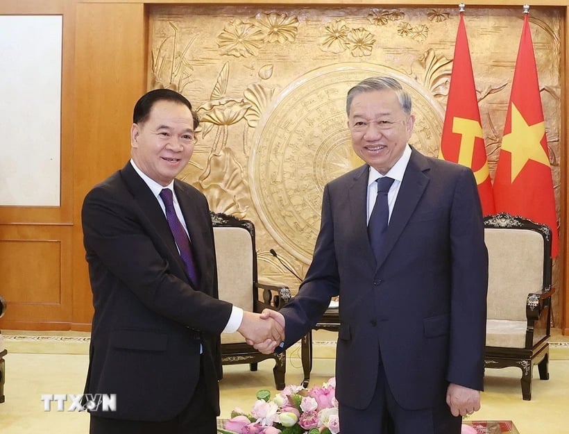 Tổng Bí thư Tô Lâm tiếp Bí thư Trung ương Đảng, Chánh Văn phòng Trung ương Đảng Nhân dân Cách mạng Lào Thongsalith Mangnomek. Ảnh: Thống Nhất/TTXVN. Tổng Bí thư Tô Lâm tiếp Bí thư Trung ương Đảng, Chánh Văn phòng Trung ương Đảng Nhân dân Cách mạng Lào Thongsalith Mangnomek. Ảnh: Thống Nhất/TTXVN.