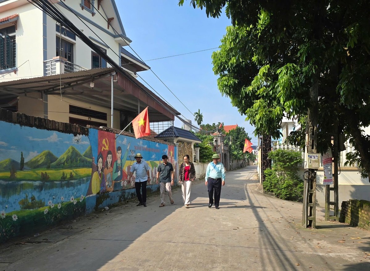 Nông thôn mới kiểu mẫu tại thôn Hạ Lát, xã Tiên Sơn, thị xã Việt Yên. Ảnh: Đinh Mười.
