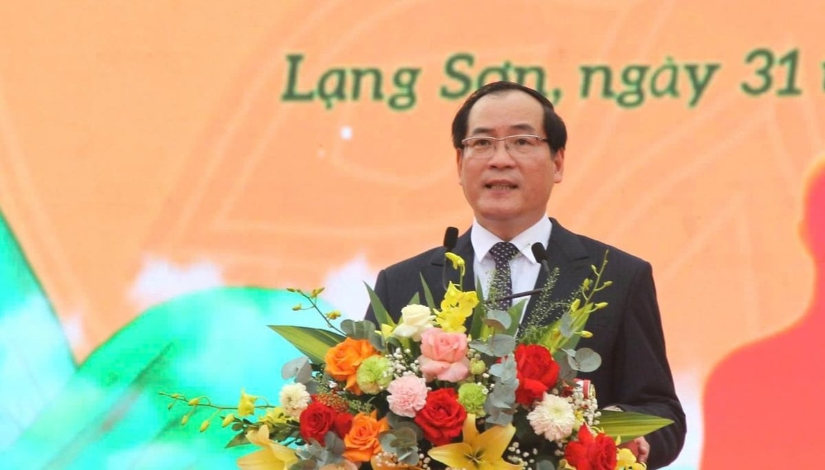 Phó Chủ tịch Thường trực UBND tỉnh Lạng Sơn Dương Xuân Huyên phát biểu tại Ngày hội. Ảnh: Hoàng Nghĩa. Phó Chủ tịch Thường trực UBND tỉnh Lạng Sơn Dương Xuân Huyên phát biểu tại Ngày hội. Ảnh: Hoàng Nghĩa.