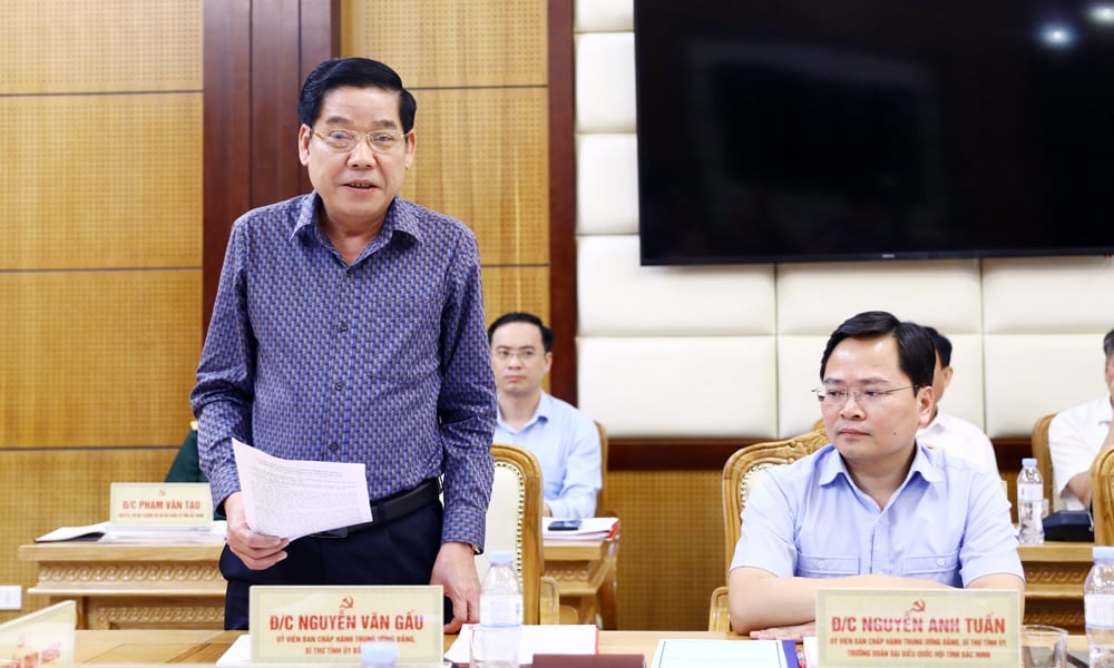 Ông Nguyễn Văn Gấu, Bí thư Tỉnh ủy Bắc Giang phát biểu tại hội nghị. Ảnh: Phạm Minh. Ông Nguyễn Văn Gấu, Bí thư Tỉnh ủy Bắc Giang phát biểu tại hội nghị. Ảnh: Phạm Minh.