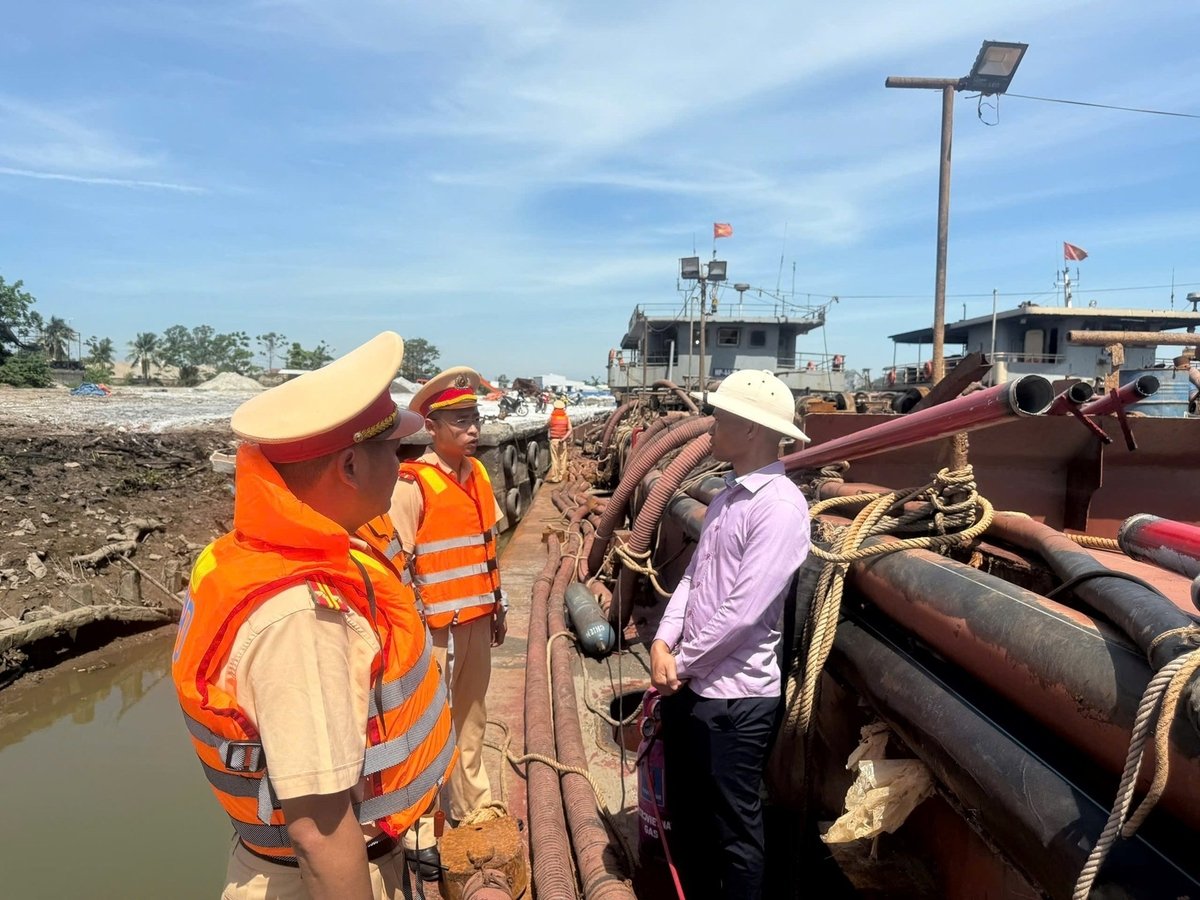 Lực lượng chức năng ra quân thực hiện đợt tổng kiểm soát. Ảnh: Công an thành phố Hải Phòng. Lực lượng chức năng ra quân thực hiện đợt tổng kiểm soát. Ảnh: Công an thành phố Hải Phòng.