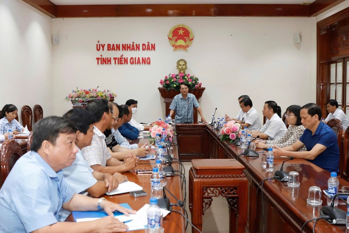 Hội đồng thẩm định xét công nhận xã nông thôn mới, nông thôn mới nâng cao và kiểu mẫu Tiền Giang họp ngày 31/5 công nhận thêm 6 xã nông thôn mới nâng cao và kiểu mẫu. Ảnh: Minh Đảm. Hội đồng thẩm định xét công nhận xã nông thôn mới, nông thôn mới nâng cao và kiểu mẫu Tiền Giang họp ngày 31/5 công nhận thêm 6 xã nông thôn mới nâng cao và kiểu mẫu. Ảnh: Minh Đảm.